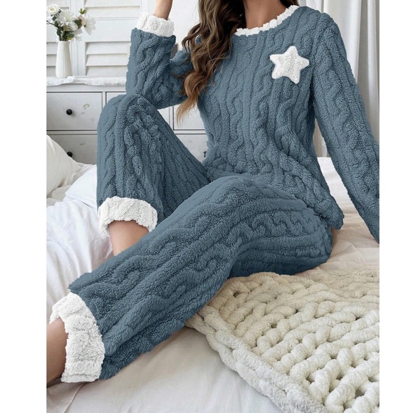 Cozy Teddy Textured Color Block Pajamas Lounge Set - Picture 1 of 9